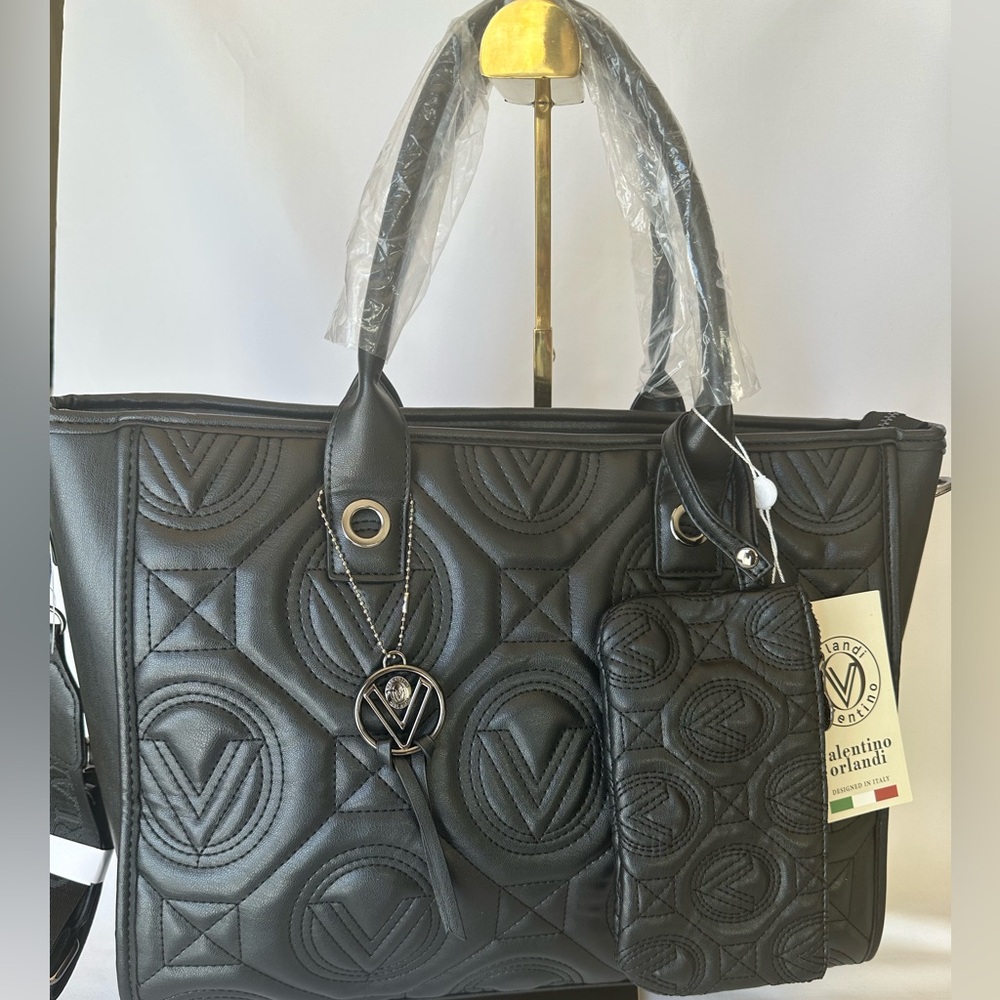 XL Valentino Orlandi Quilted Tote w/ Crossbody! Perfect for laptop!  $359 MSRP